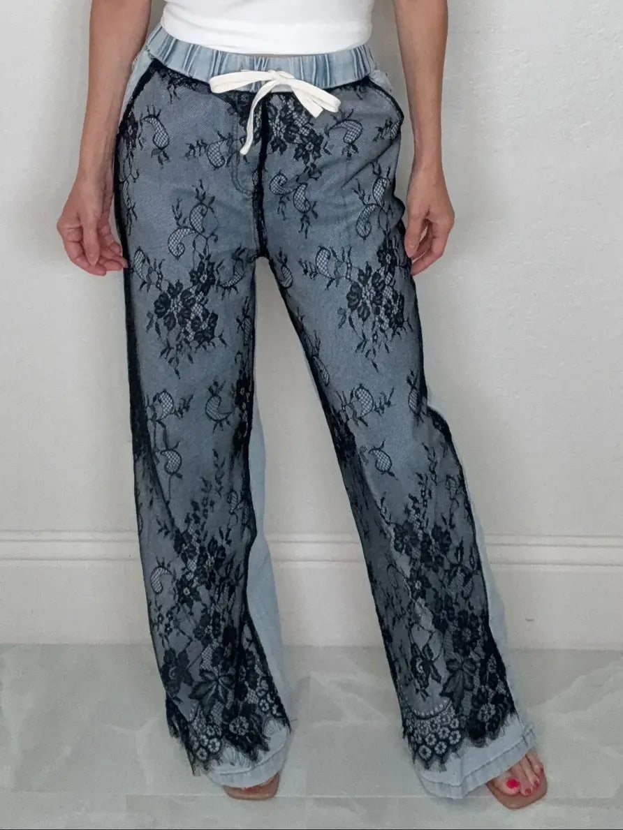 Women's Lace Panel Wide-Leg Jeans