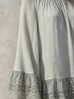 Women's Solid-Color Lace Flare-Sleeve Loose Long Top