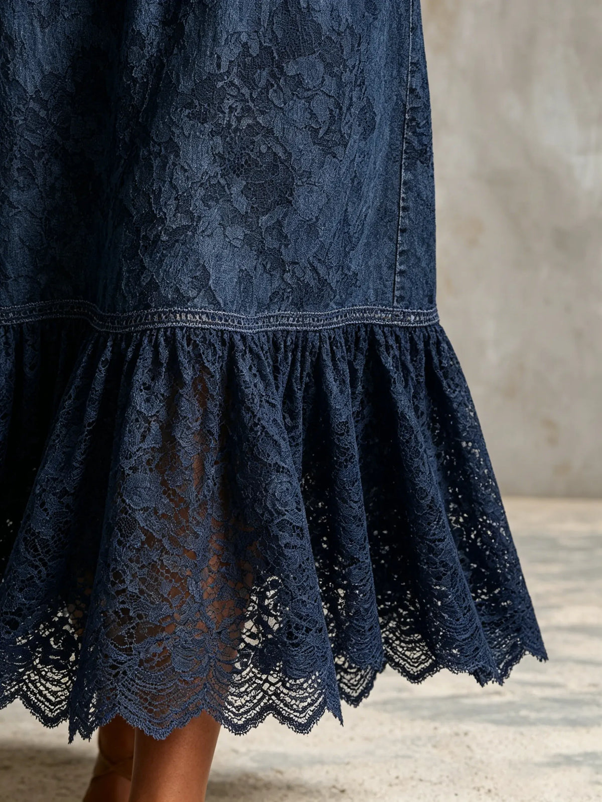 Women's V-Neck Floral Lace Ruffle Maxi Dress